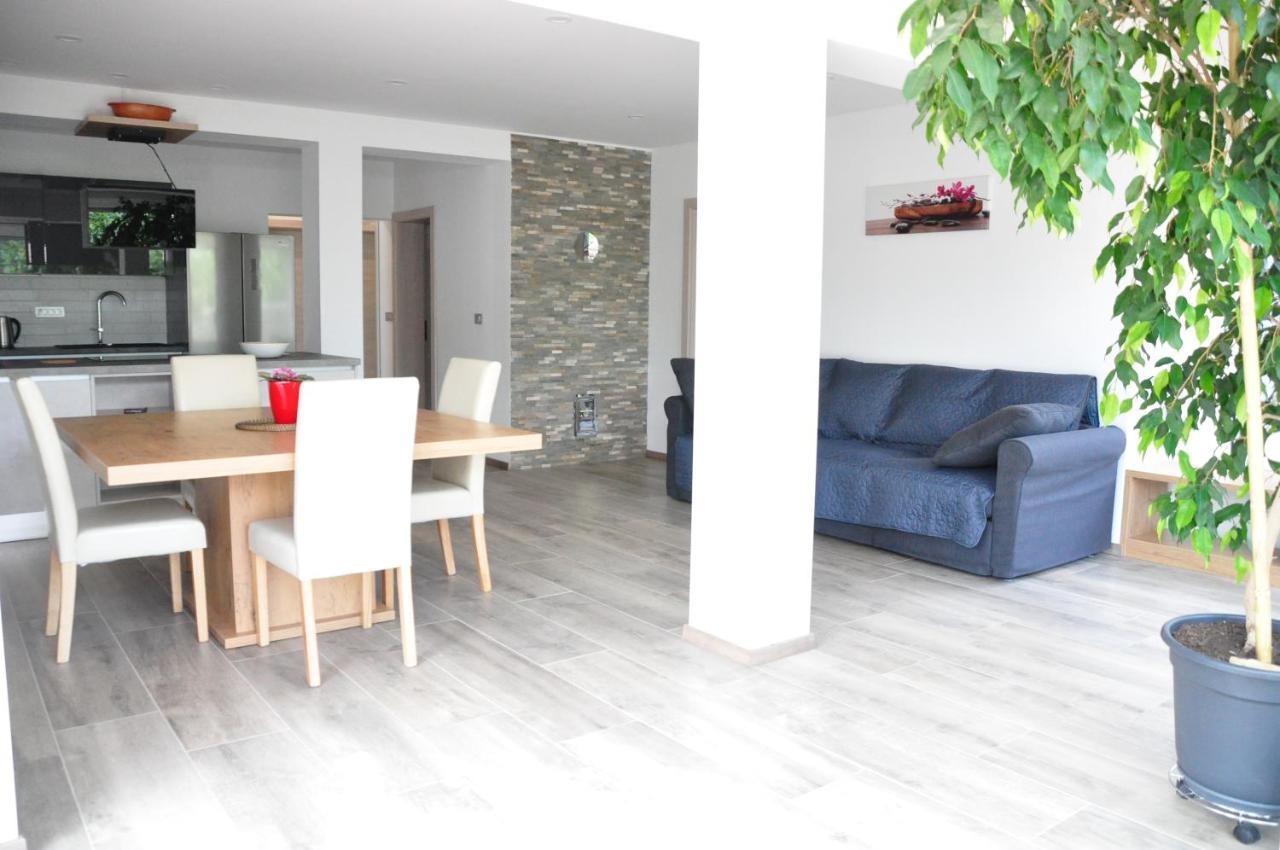 Apartment Cecil Izola Kültér fotó